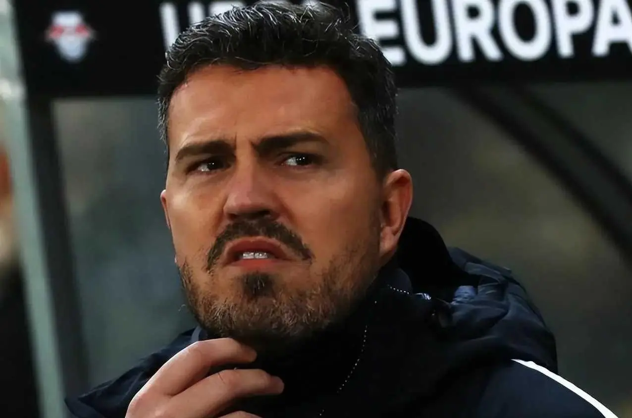 国足主帅迎, 根据媒体人 国足主帅迎, 根据媒体人