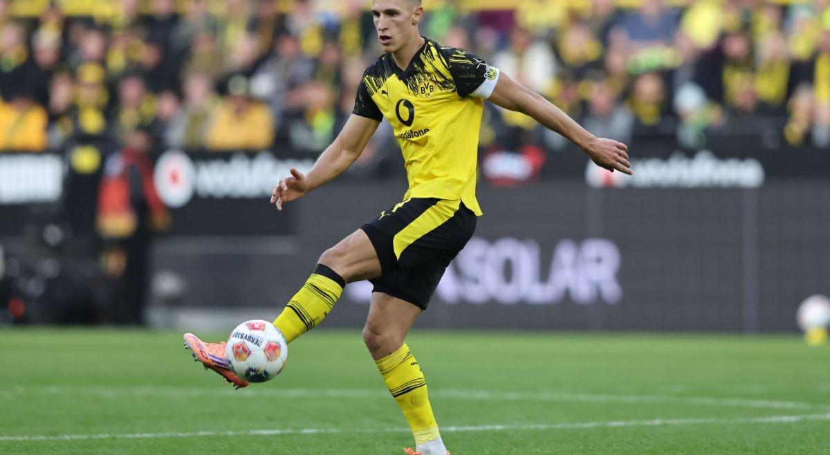 ue, 拜仁也错过, 寻找后卫的 ue, 拜仁也错过, 寻找后卫的